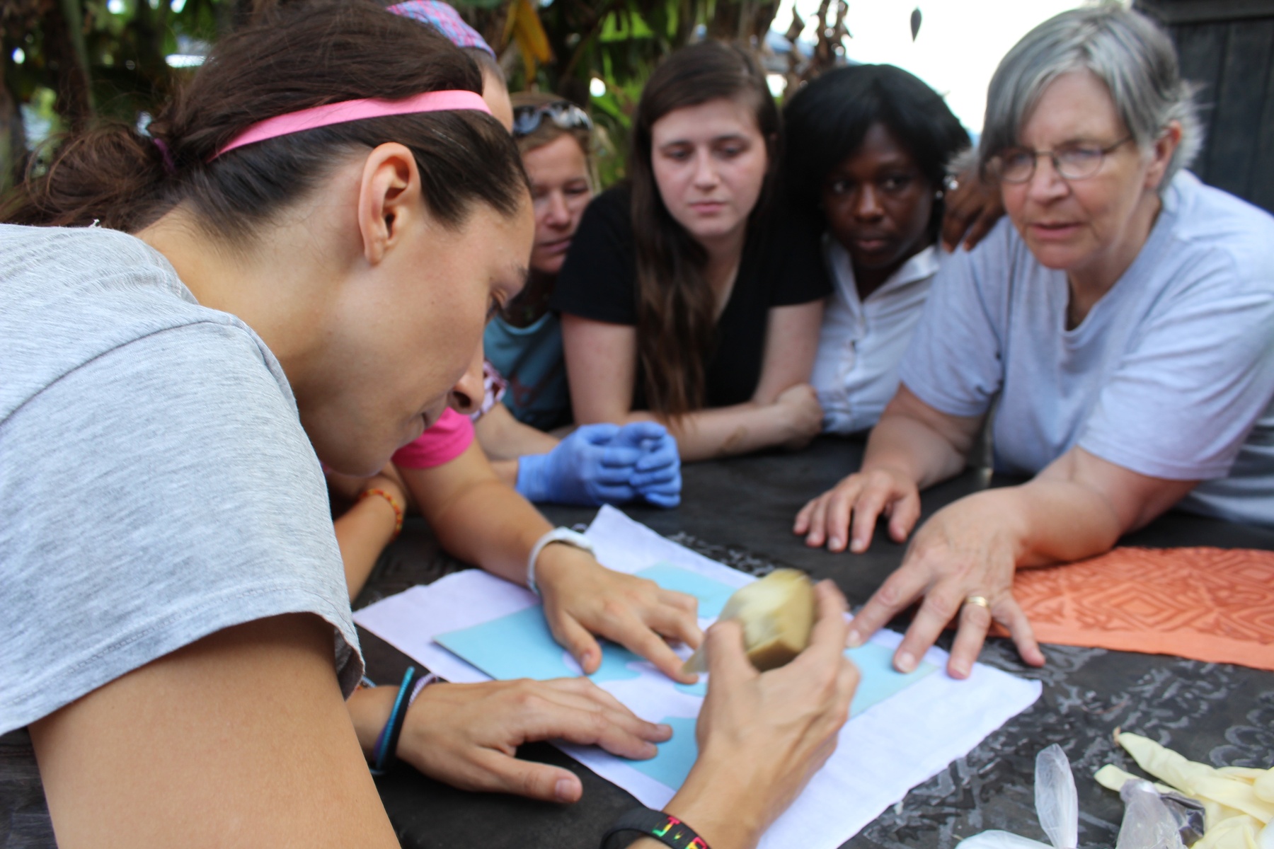 UNE students earning to Batik fabric, Ghanaian style